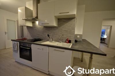 Chambre - 14 m² - 1 pièce