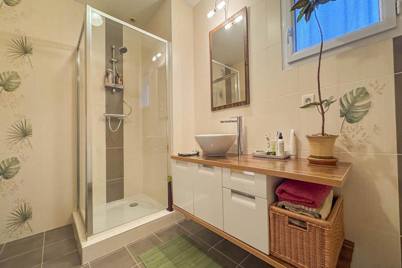 Maison - 105 m² - 4 pièces