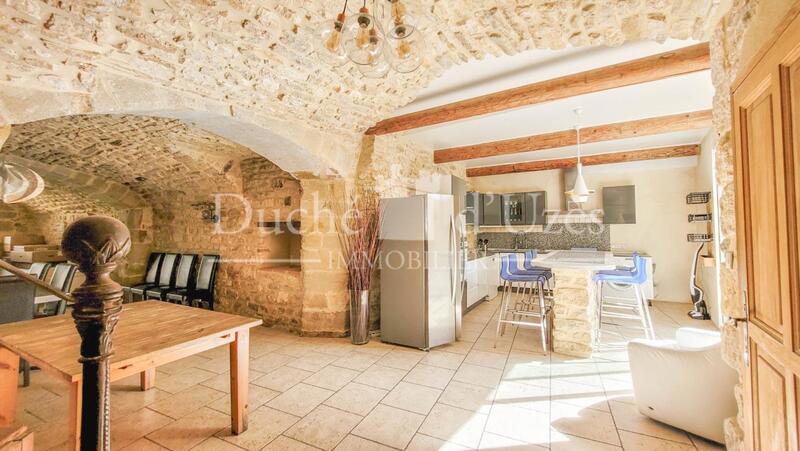 Maison de village - 200 m² - 10 pièces