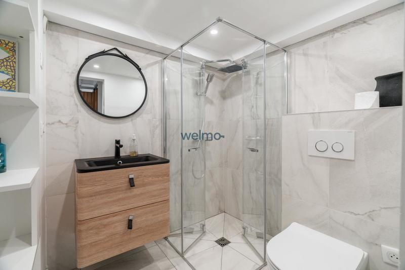 Maison - 210 m² - 9 pièces