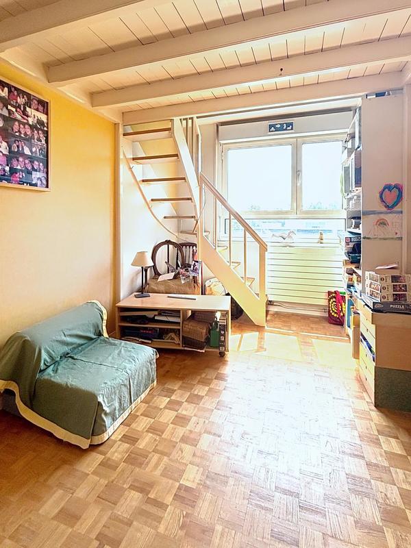 Appartement - 92 m² - 5 pièces