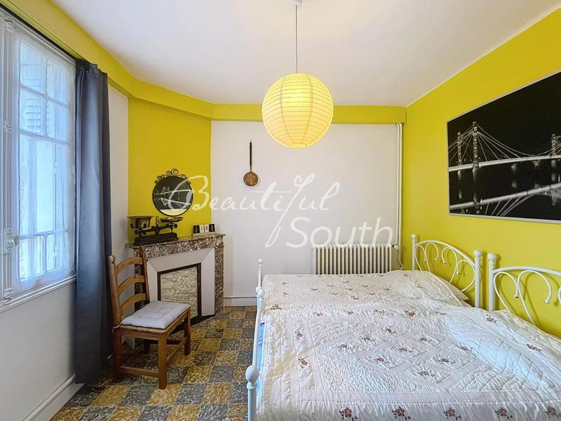 Maison - 167 m² - 7 pièces