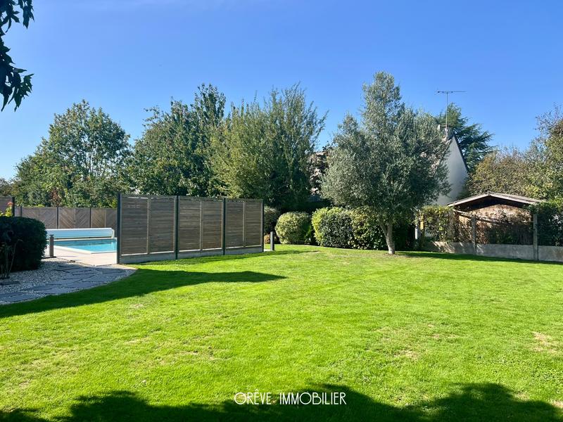 Maison - 165 m² - 8 pièces