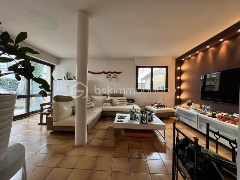 Maison traditionnelle - 105 m² - 5 pièces