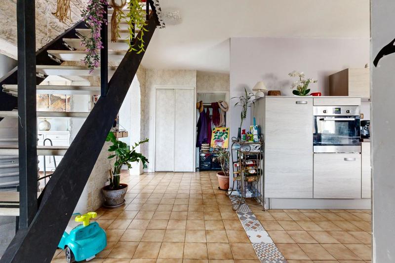 Maison - 180 m² - 5 pièces