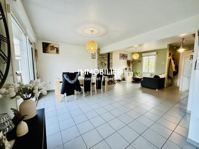 Maison traditionnelle - 80 m² - 4 pièces