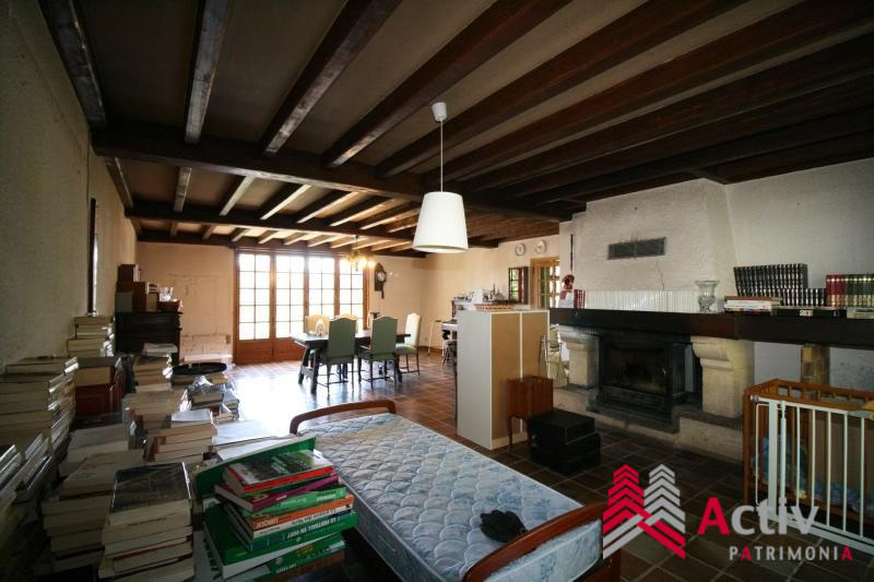 Maison - 209 m² - 9 pièces