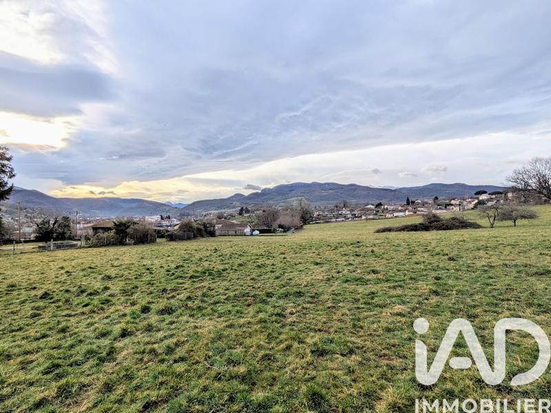 Terrain - 23 925 m²