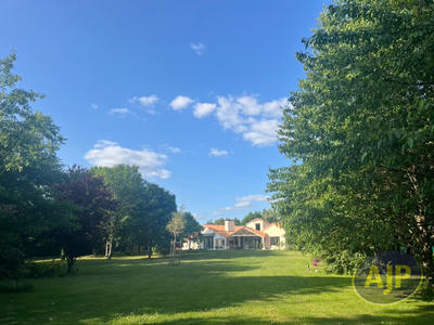 Maison - 186 m² - 6 pièces