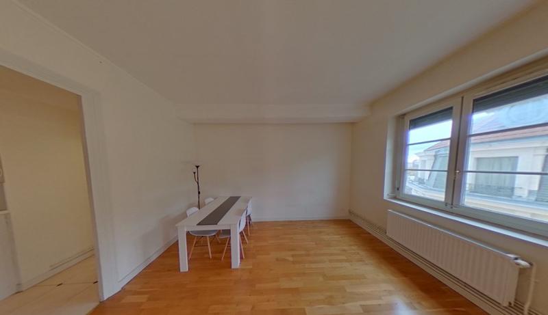 Appartement - 82 m² - 3 pièces