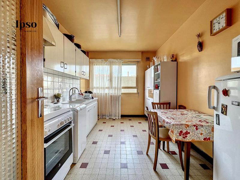 Appartement - 104 m² - 5 pièces