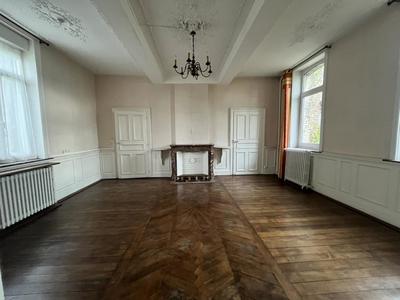 Maison - 212 m² - 8 pièces