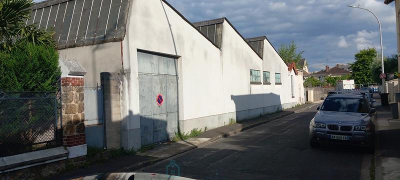 Local d'activités - 525 m²