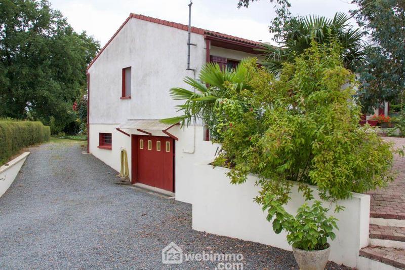 Maison - 94 m² - 5 pièces