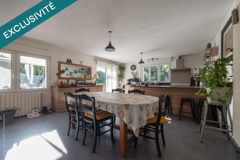 Maison - 201 m² - 7 pièces