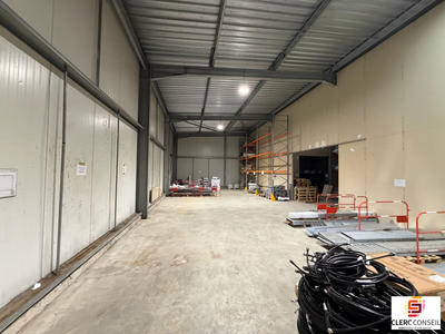 Local d'activités - 200 m²