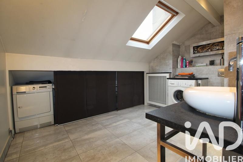 Maison - 178 m² - 6 pièces