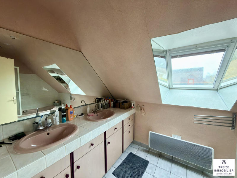 Maison traditionnelle - 97 m² - 5 pièces