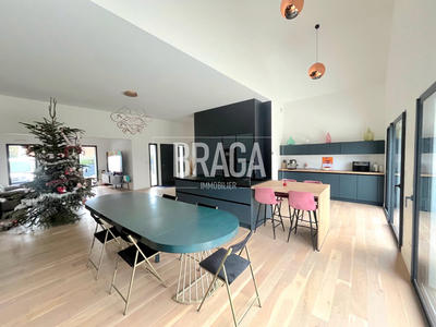 Maison - 148 m² - 5 pièces