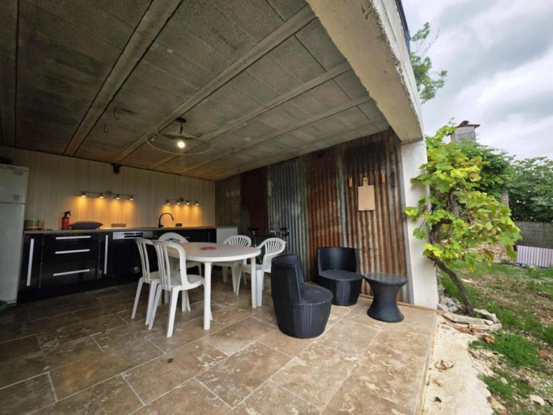 Maison - 104 m² - 6 pièces