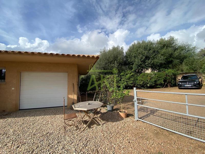 Maison - 94 m² - 4 pièces