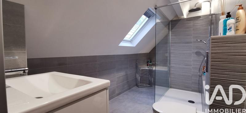 Appartement - 95 m² - 5 pièces