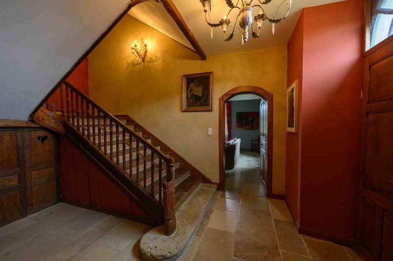 Maison - 530 m² - 18 pièces