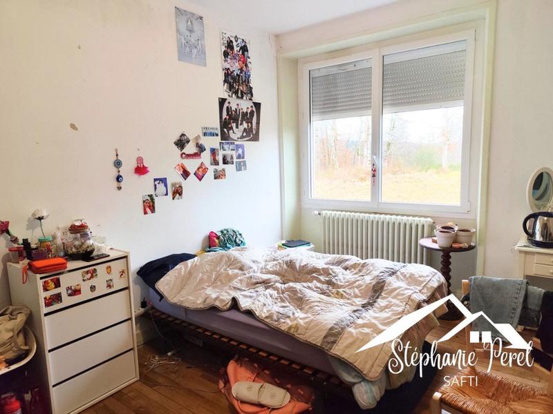 Maison - 220 m² - 10 pièces