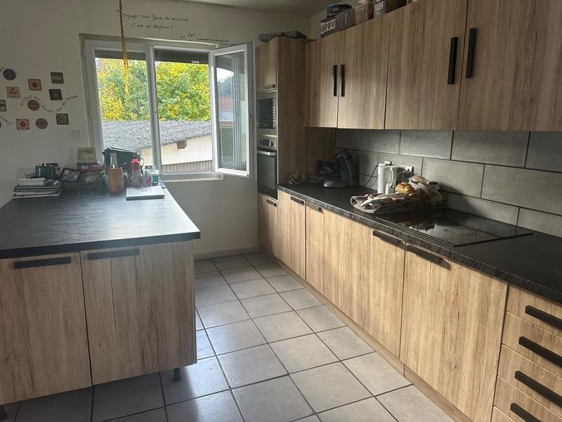 Maison - 121 m² - 6 pièces