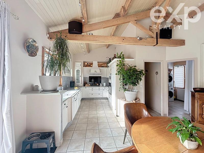 Maison - 177 m² - 6 pièces