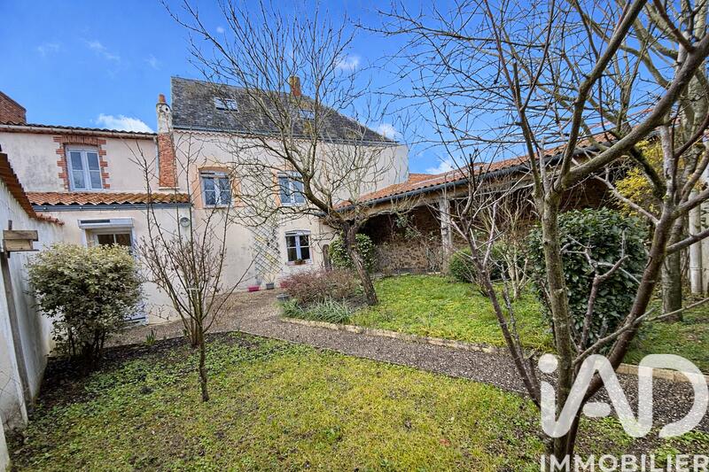 Maison - 158 m² - 6 pièces