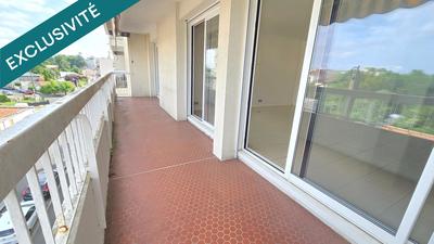 Appartement - 103 m² - 4 pièces