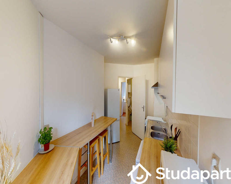 Chambre - 60 m² - 1 pièce