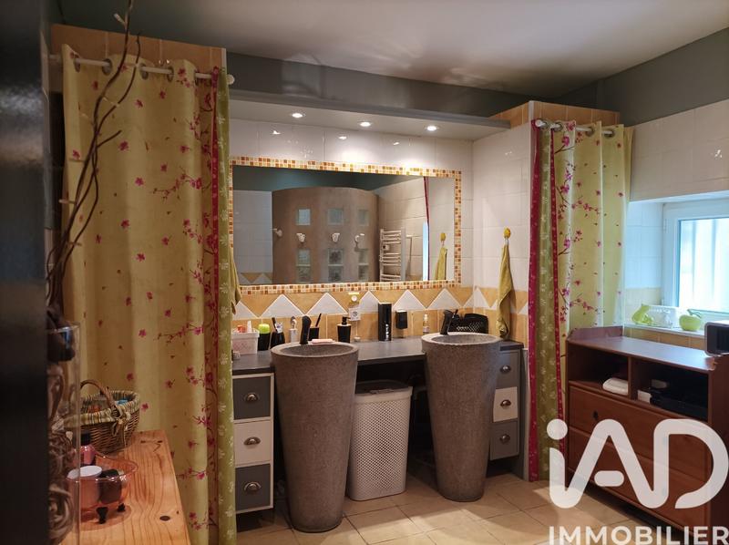 Maison de village - 234 m² - 10 pièces