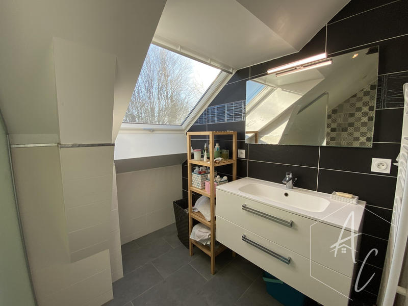 Maison - 190 m² - 7 pièces