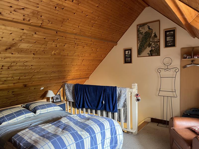 Maison - 255 m² - 9 pièces