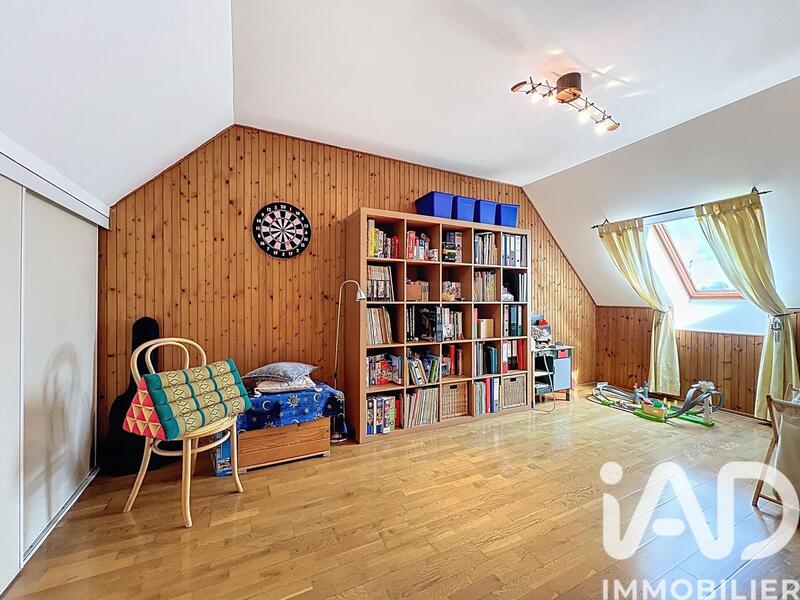 Maison - 152 m² - 7 pièces