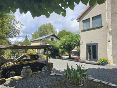 Maison de ville - 220 m² - 9 pièces