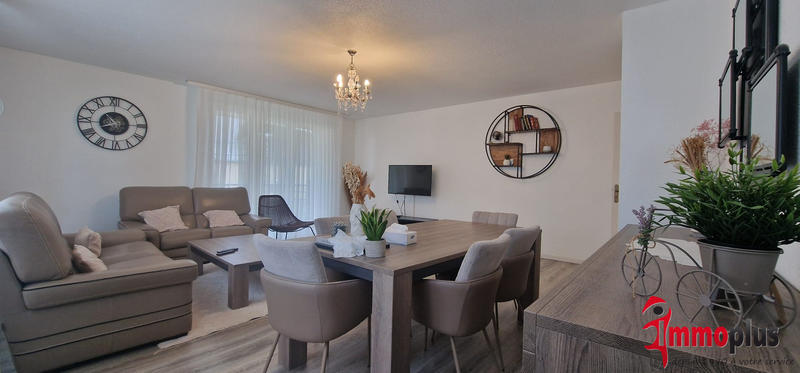 Appartement - 100 m² - 5 pièces