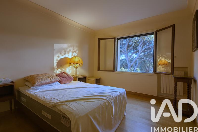 Maison - 209 m² - 8 pièces