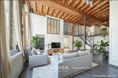 Appartement - 131 m² - 6 pièces