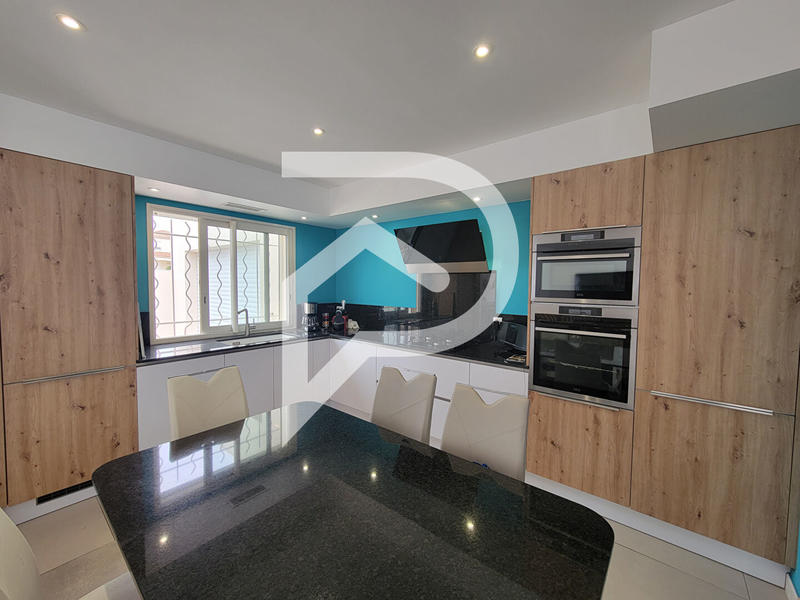 Maison - 128 m² - 5 pièces