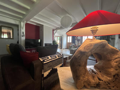 Maison - 218 m² - 5 pièces