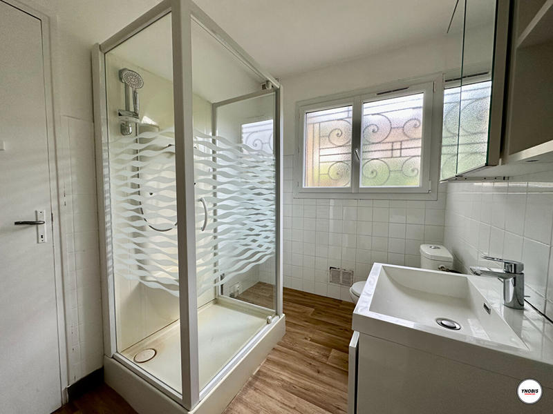 Maison - 284 m² - 12 pièces