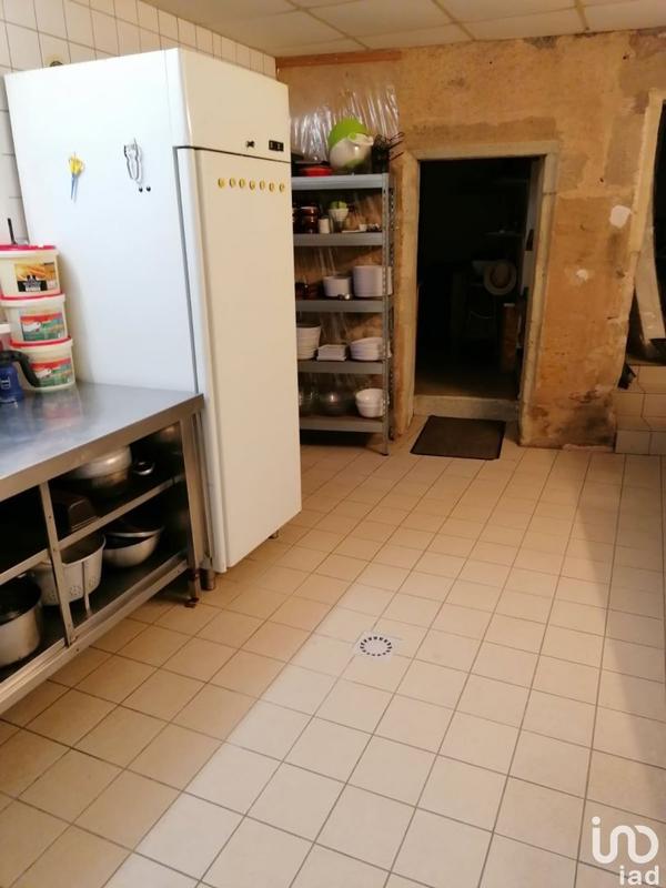 Local commercial - 281 m²