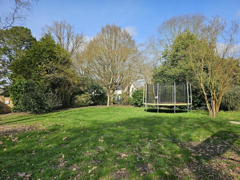 Maison - 167 m² - 8 pièces