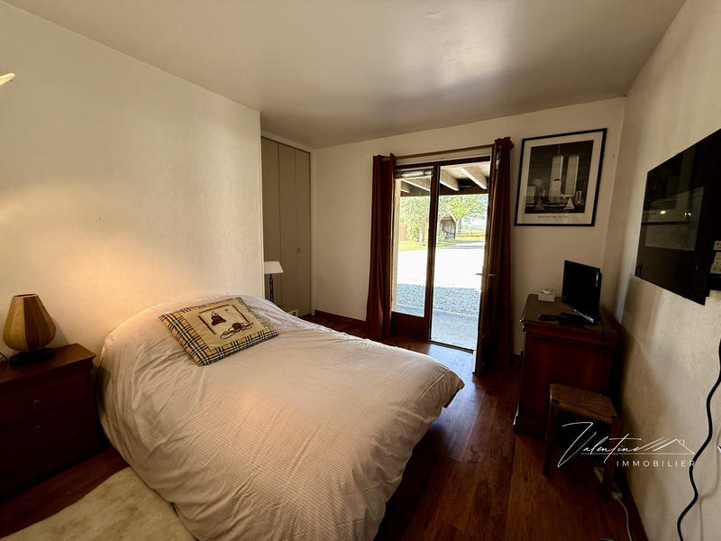 Maison - 361 m² - 14 pièces