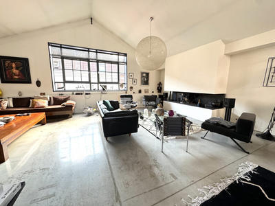 Maison - 301 m² - 6 pièces