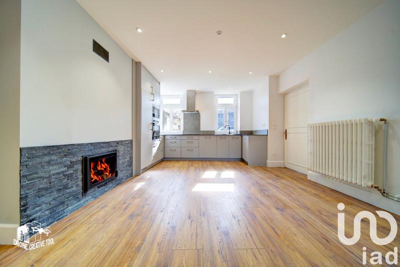 Maison - 306 m² - 13 pièces