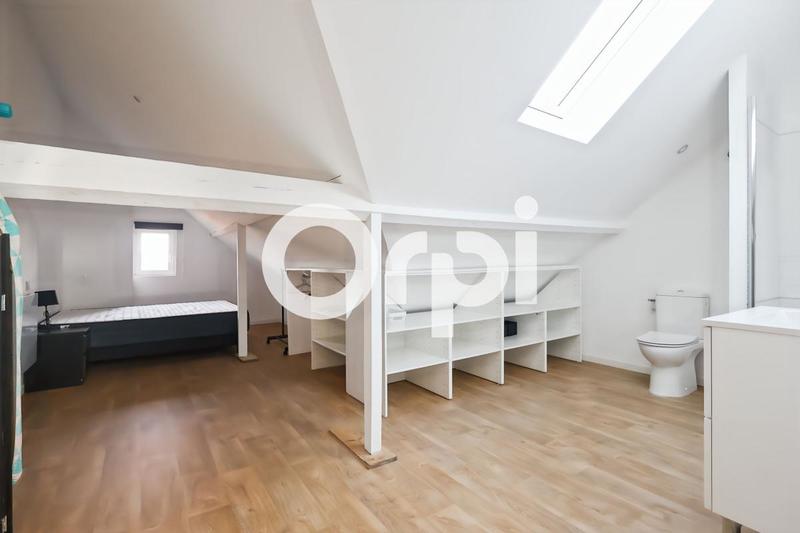 Appartement - 99 m² - 3 pièces